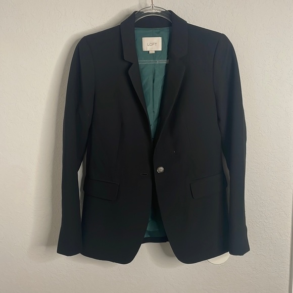 LOFT Jackets & Blazers - Loft Black Blazer size 0